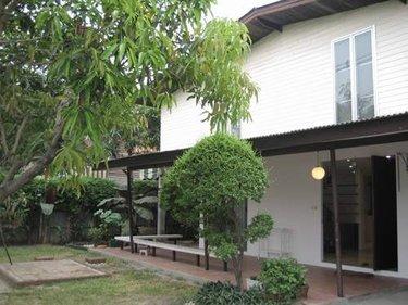 house-for-sale-at-sukhumvit-81-next-to-bts-onnuch