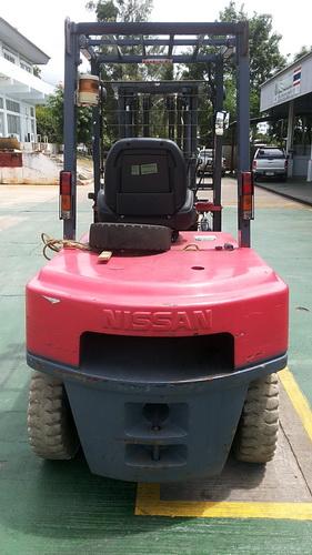 ขาย-รถโฟล์คลิฟท์-nissan-รุ่น-fd30-_-fgj02-113650